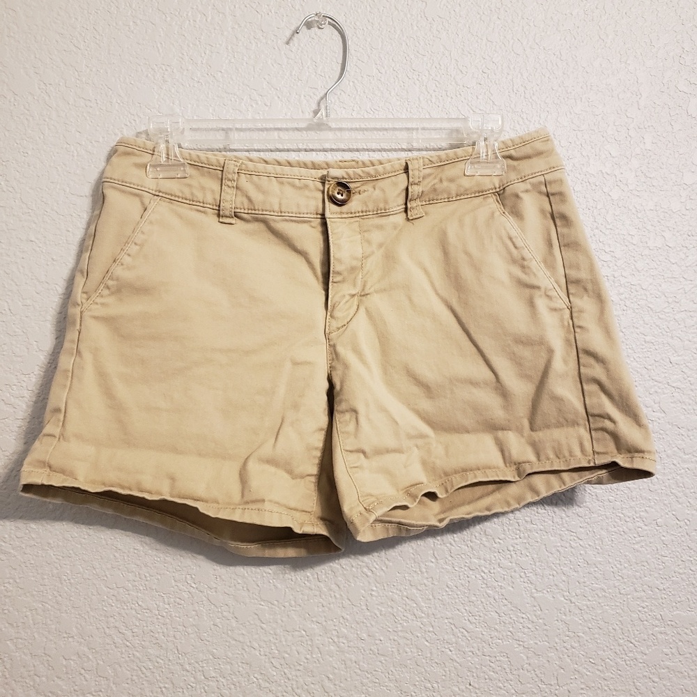 American Eagle khaki shorts